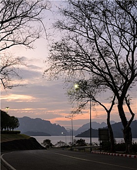 bach thu de ngay mai