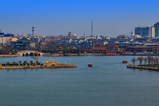 quay thử