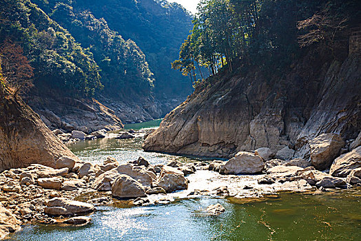 lo kep trong ngay